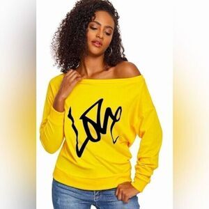 NWT Women’s Yellow Oversized Long Sleeve Lightweight Sweatshirt ”Love” - Size S
